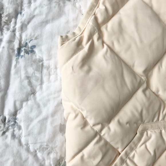 J Crew Factory Cream Puffer Vest with Gold Zipper - Picture 10 of 11